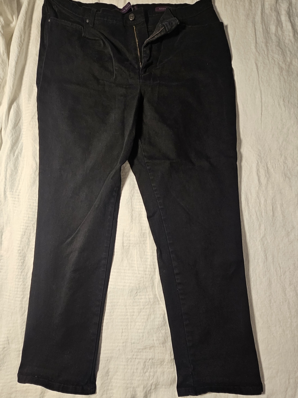 Gloria Vanderbilt Amanda Black Straight-Leg Jeans Size 18